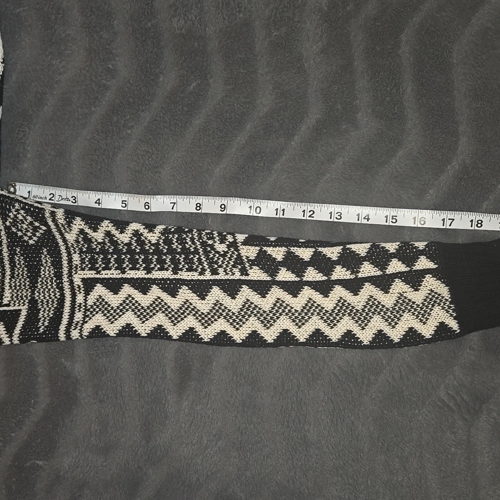 Mossimo Supply Co. Black and Cream Geometric Cardigan - Picture 9 of 9